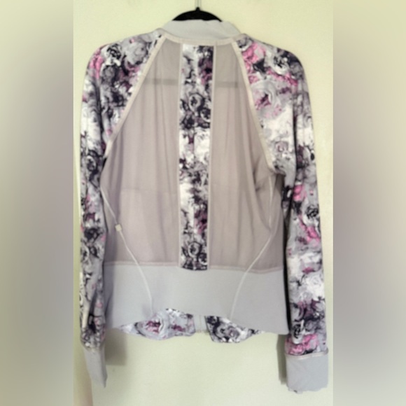 Lululemon If Your Lucky Jacket - Moody Mirage White Deep Navy Silver Fox - Picture 7 of 8